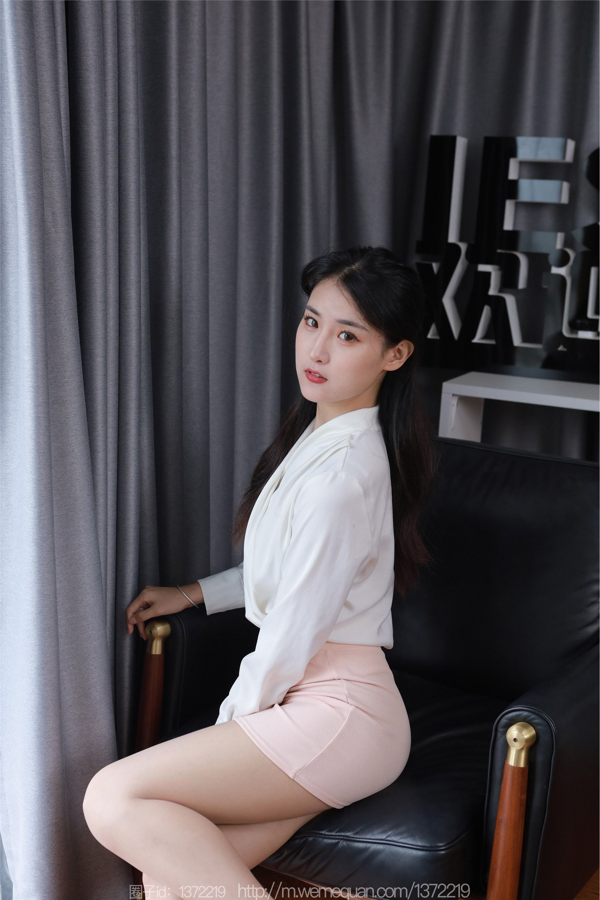 IESS异思趣向  2023.05.01 丝享家 1438 小宝《都市OL女神》